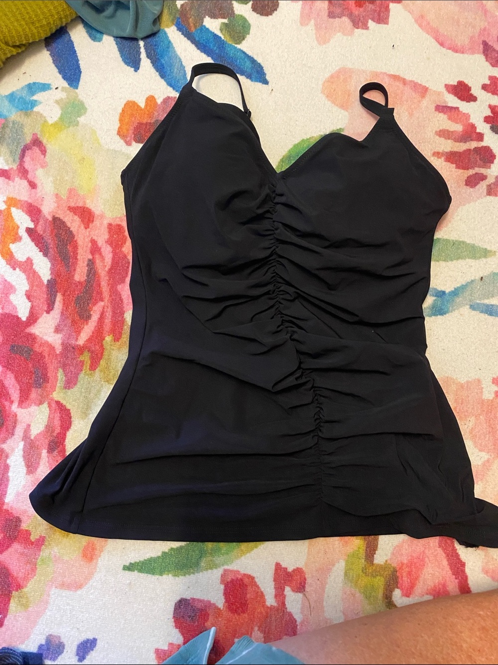 Black Ruched support swim Top